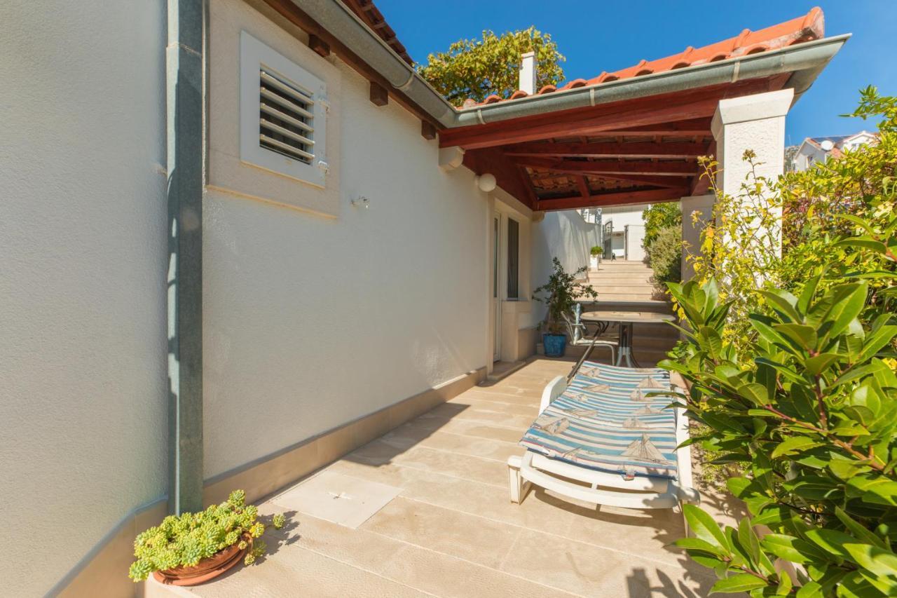 Apartments Lux Bol Luaran gambar