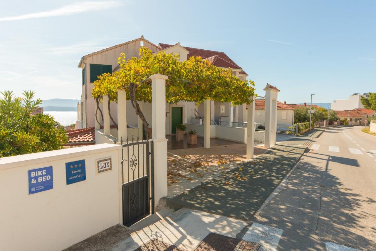 Apartments Lux Bol Luaran gambar