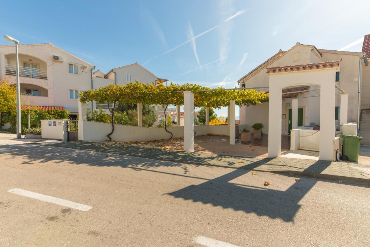 Apartments Lux Bol Luaran gambar