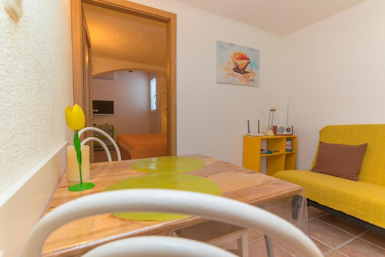 Apartments Lux Bol Luaran gambar