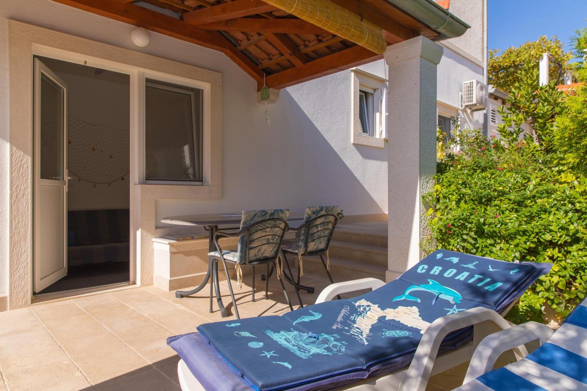 Apartments Lux Bol Luaran gambar