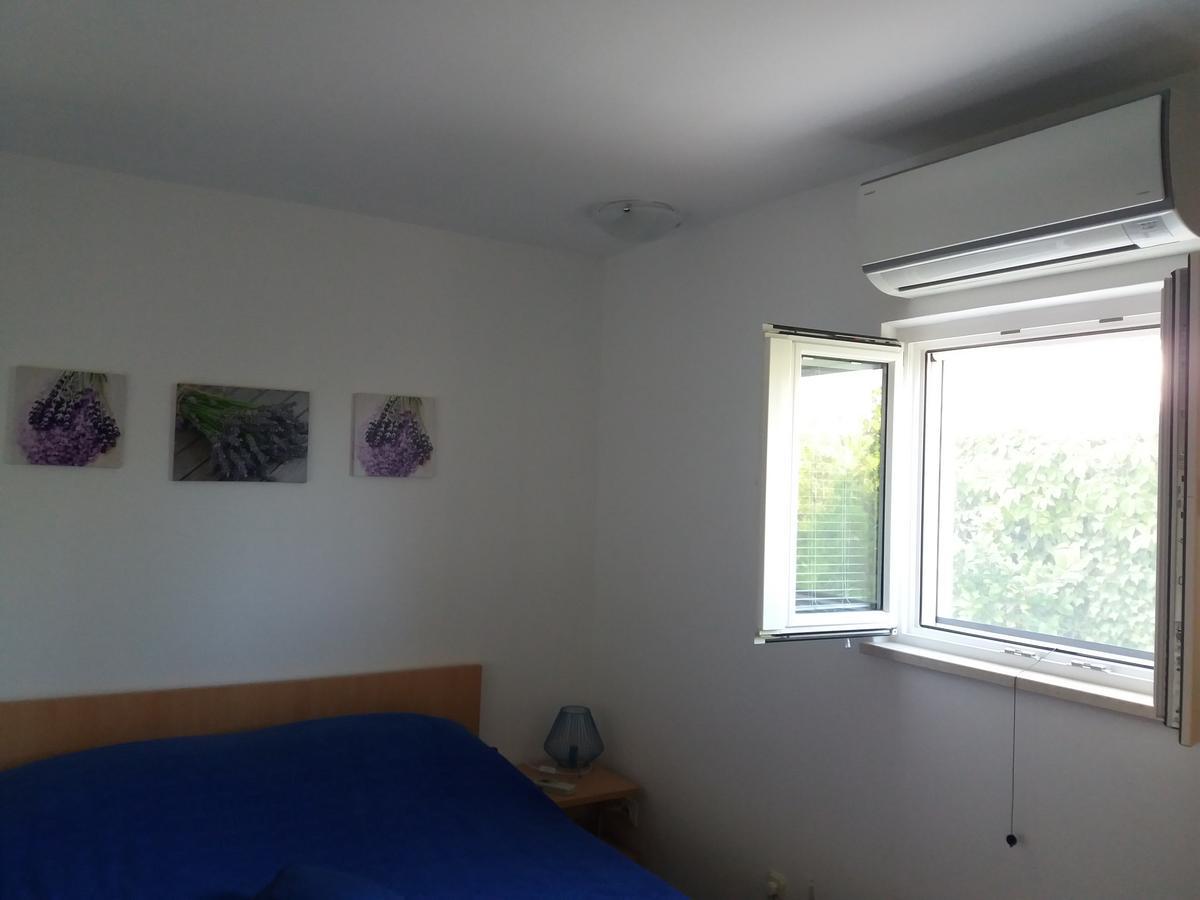 Apartments Lux Bol Luaran gambar