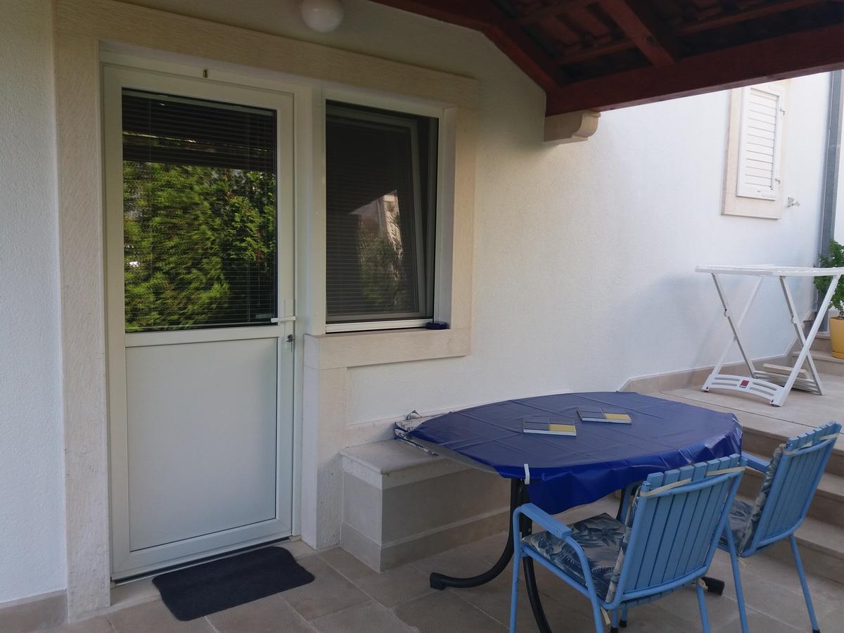 Apartments Lux Bol Luaran gambar